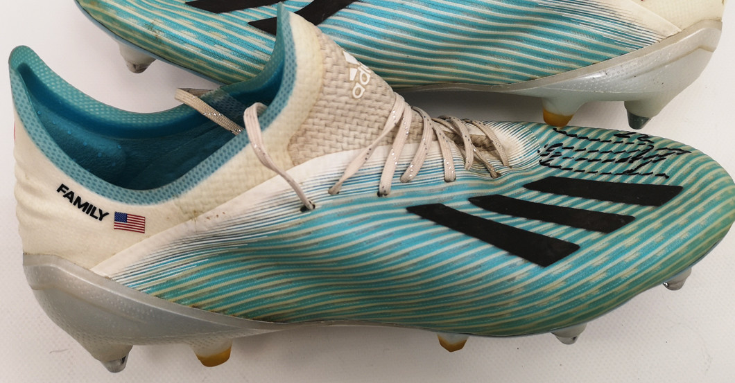 Chandler Paket signiert   Chandler Paket signiert