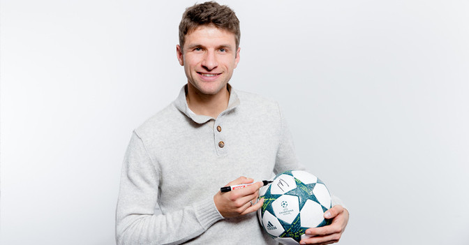 CL Ball von Thomas Müller   CL Ball von Thomas Müller