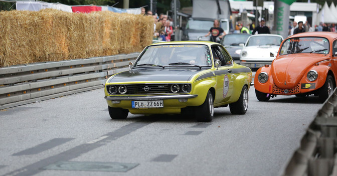 Co Pilot im Opel Manta A   Co Pilot im Opel Manta A
