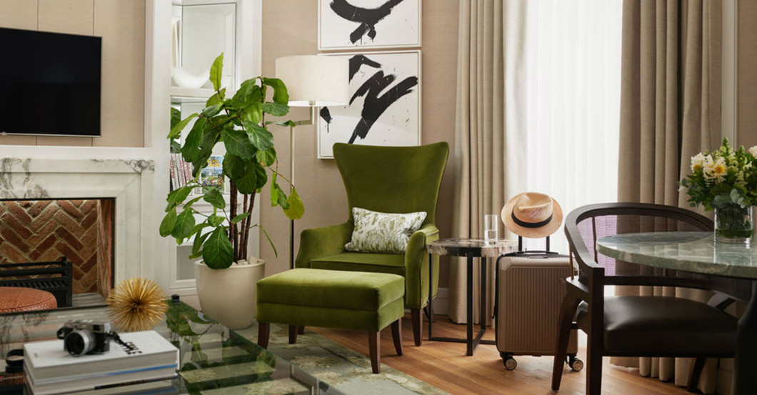  Corinthia Hotel London 