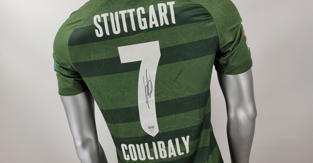  Coulibaly Ausweichoutfit 