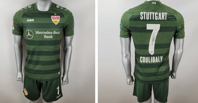  Coulibaly Ausweichoutfit 