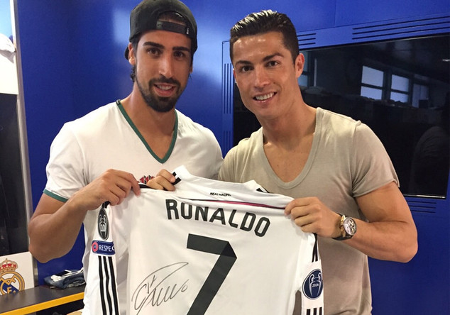 Cristiano Ronaldos Trikot   Cristiano Ronaldos Trikot