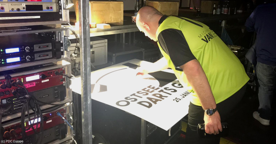 Darts Unikat signiert   Darts Unikat signiert