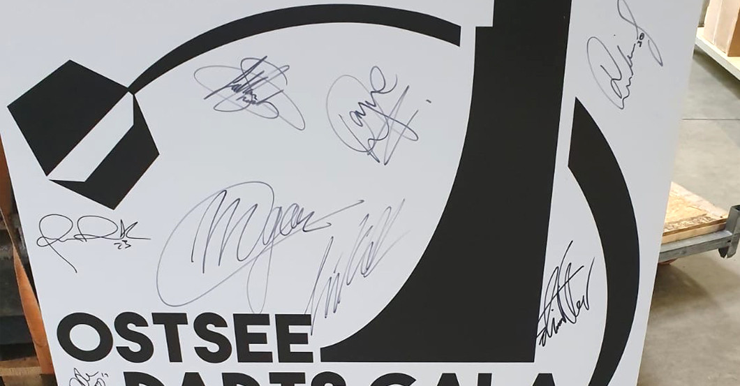 Darts Unikat signiert   Darts Unikat signiert