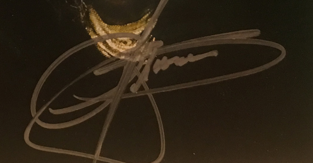 Debütalbum KISS signiert   Debütalbum KISS signiert