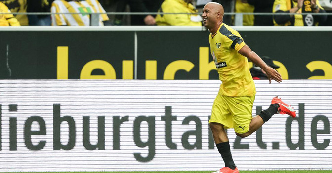  Dede Abschiedstrikot 