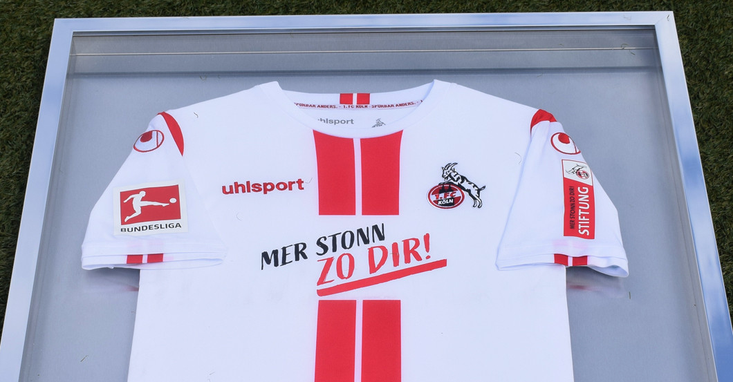  DFB Özcan Trikot getragen 