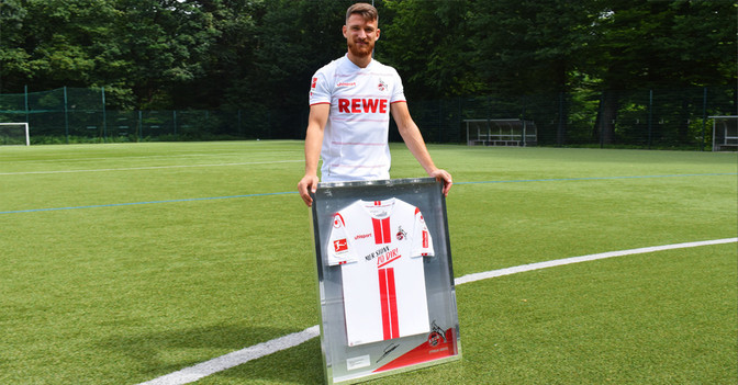  DFB Özcan Trikot getragen 