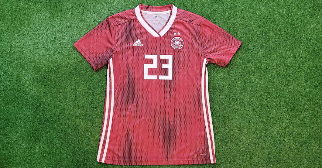 DFB-Outfit Doorsoun   DFB-Outfit Doorsoun