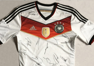  DFB Team Trikot signiert 
