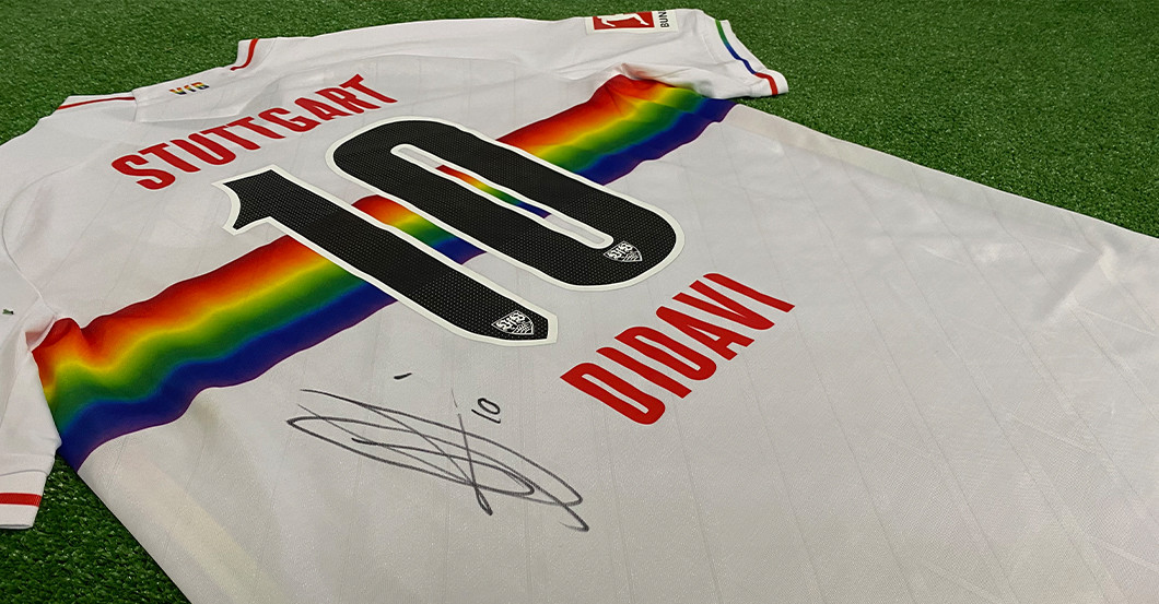  Didavi Outfit signiert 