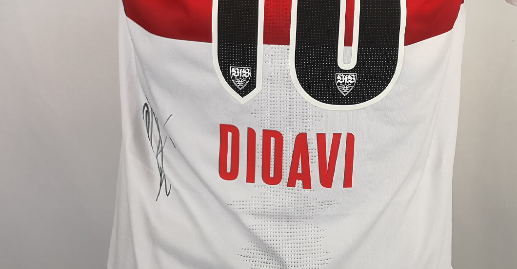 Didavi VfB teamsigniert   Didavi VfB teamsigniert