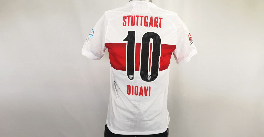 Didavi VfB teamsigniert   Didavi VfB teamsigniert
