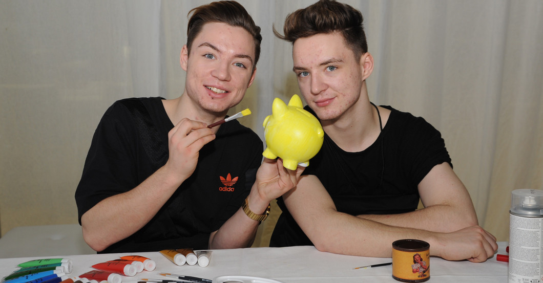  Die Lochis Glücksschwein 