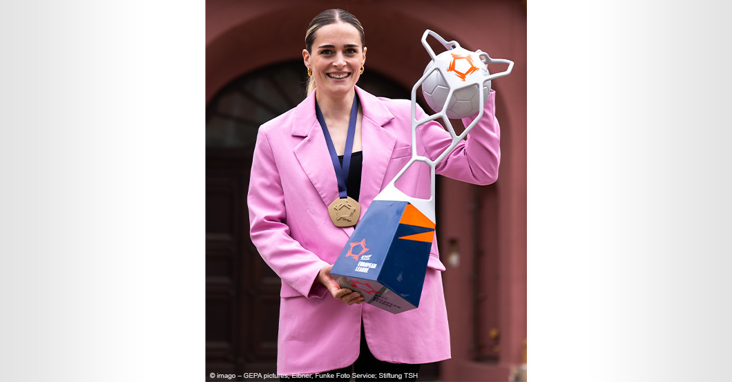 Dinah Eckerle Trikot   Dinah Eckerle Trikot