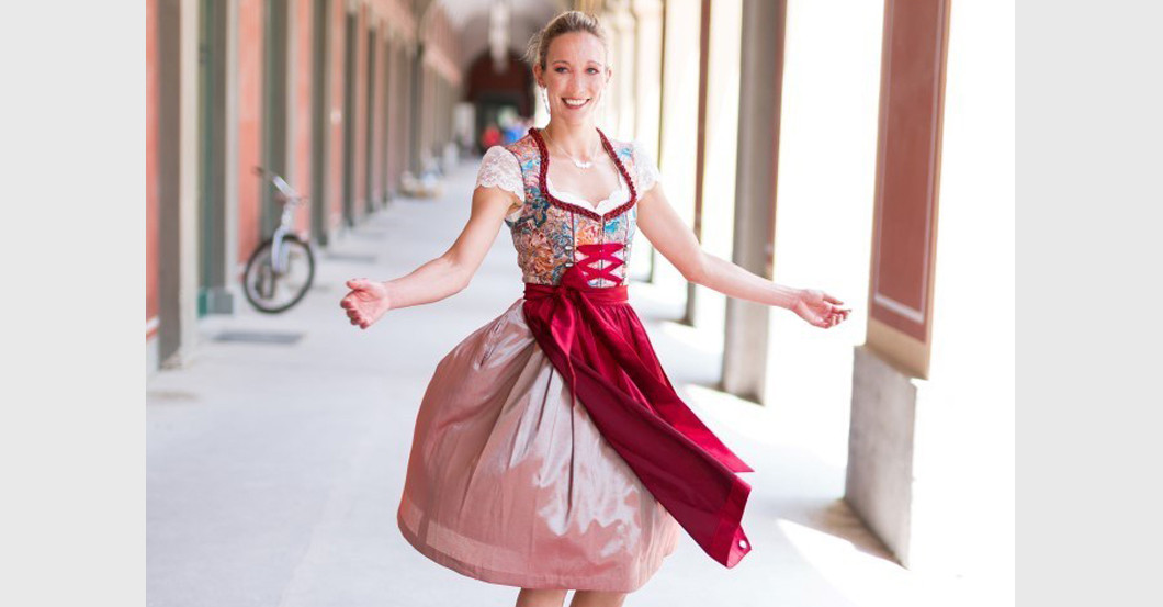  Dirndl DirndlLiebe 
