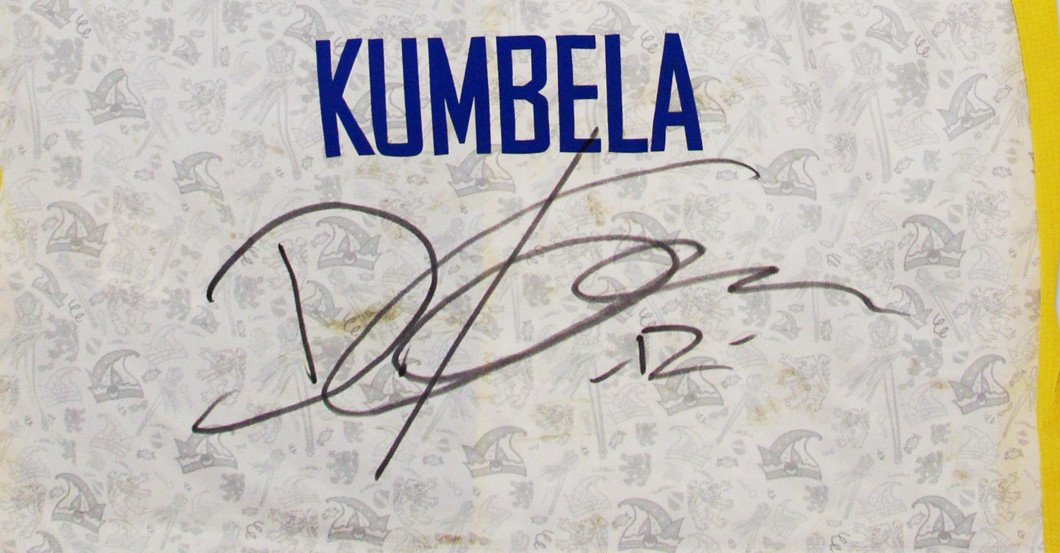 Domi Kumbela Sondertrikot   Domi Kumbela Sondertrikot