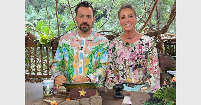 Dschungel Blumenbluse S2   Dschungel Blumenbluse S2