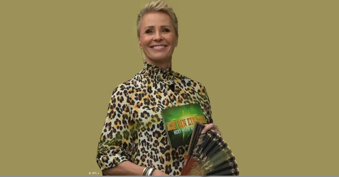 Dschungel Bluse Show 2   Dschungel Bluse Show 2