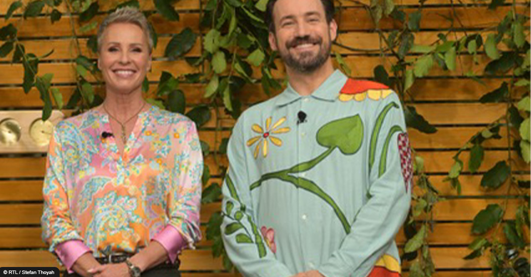 Dschungel Bluse Show 2   Dschungel Bluse Show 2