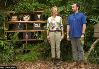  Dschungel Bluse Show 6 