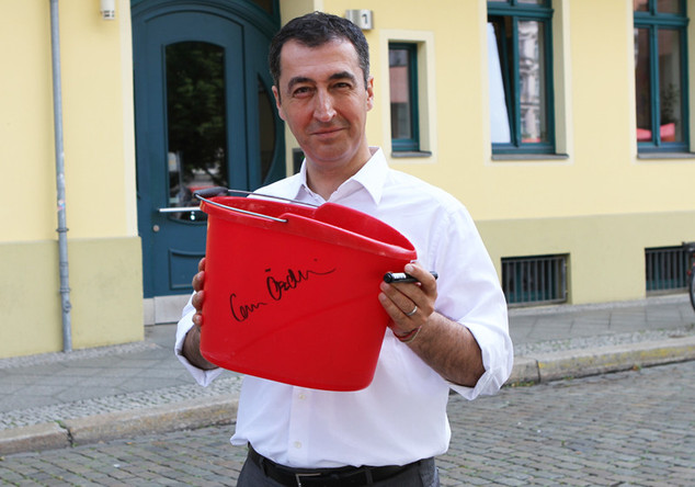  Eiseimer Cem Özdemir 