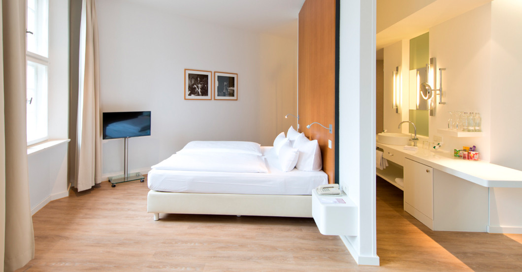 Ellington   Ellington