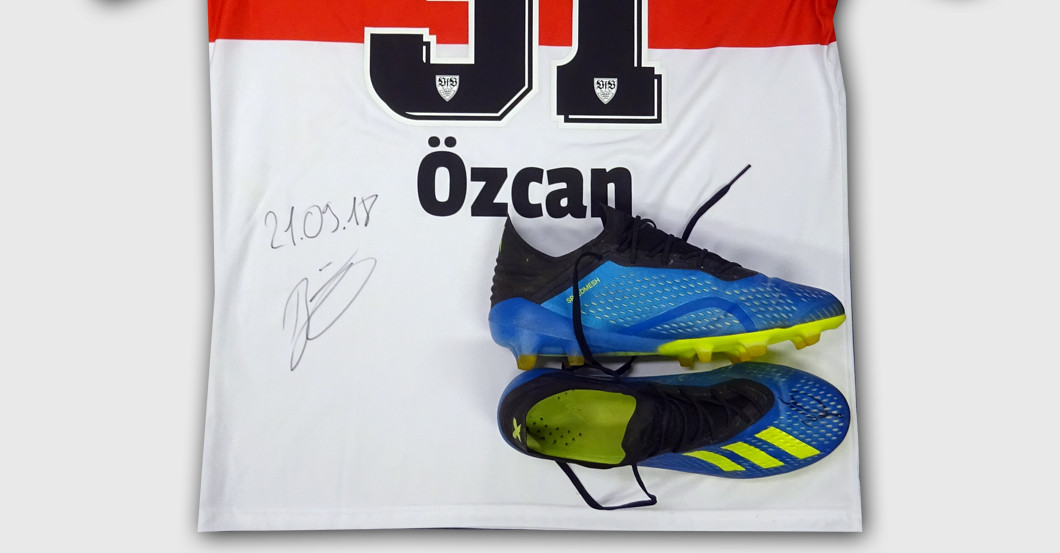  EM Sondertrikot Özcan 