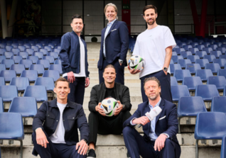  EM Spielball ServusTV 