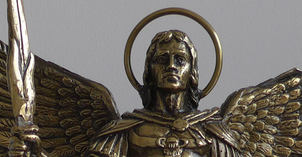 Erzengel Michael Skulptur   Erzengel Michael Skulptur