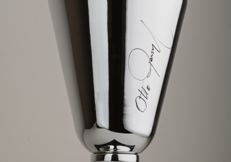 Euro Pokal signiert   Euro Pokal signiert