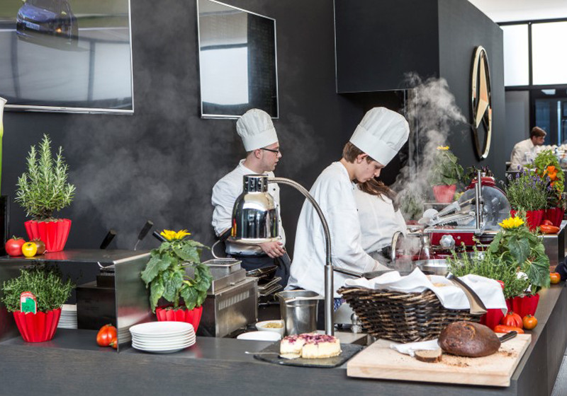 Exklusiver DTM Auftakt    Exklusiver DTM Auftakt