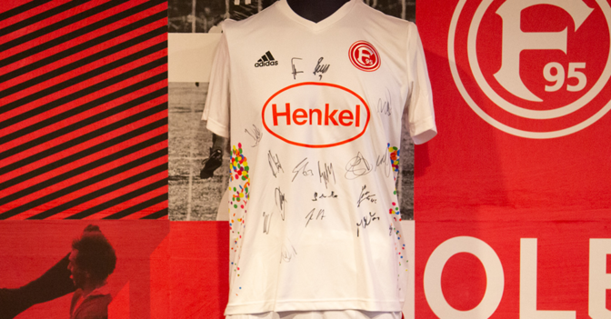 F95 Aufwärmtrikot 6   F95 Aufwärmtrikot 6