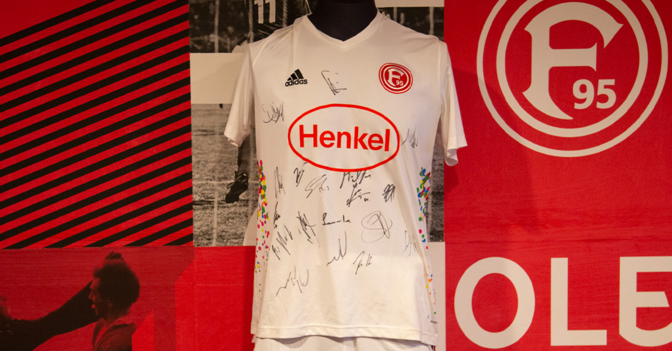 F95 Aufwärmtrikot 8   F95 Aufwärmtrikot 8