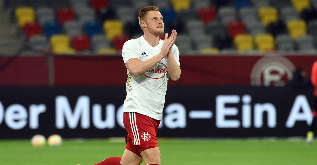 F95 Aufwärmtrikot 9   F95 Aufwärmtrikot 9