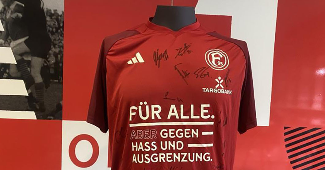  F95 NieWieder Shirt 10 