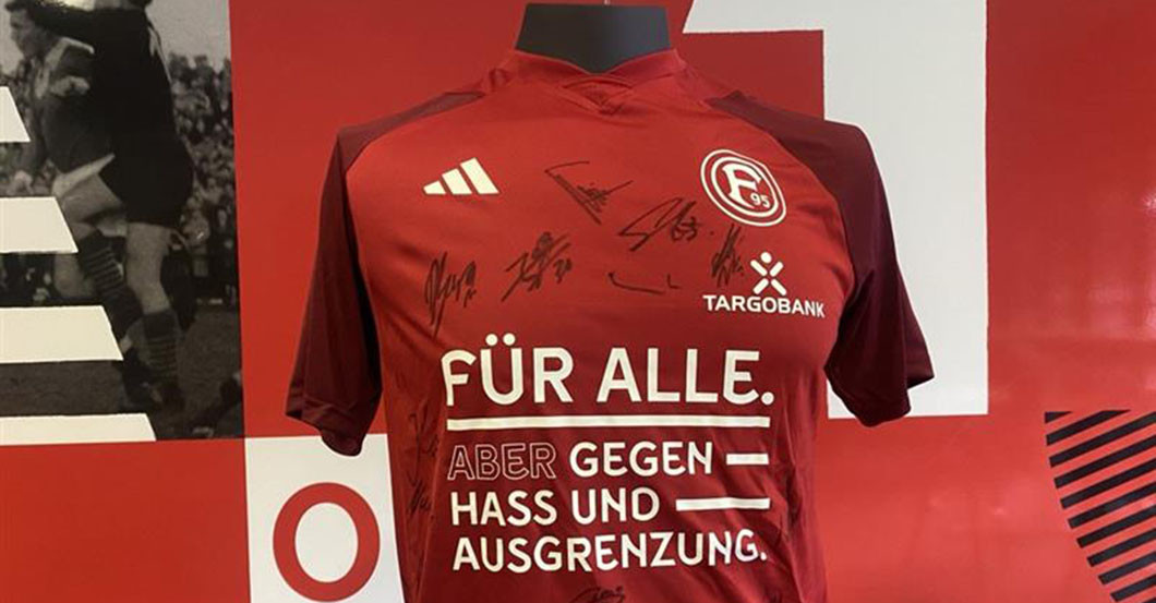 F95 NieWieder Shirt 11 