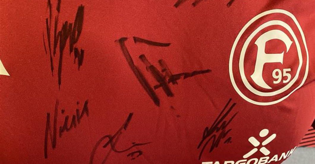  F95 NieWieder Shirt 15 