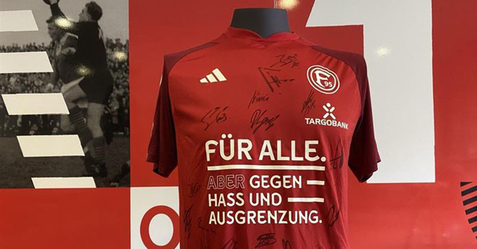 F95 NieWieder Shirt 17   F95 NieWieder Shirt 17