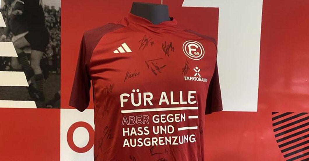  F95 NieWieder Shirt 6 