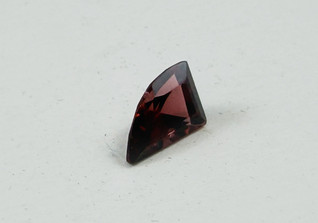  Fancy Cut Granat  