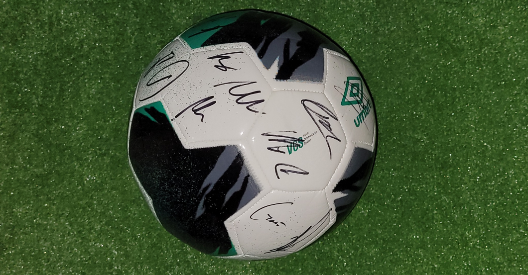 Signiertes Fanpaket Von Werder Bremen