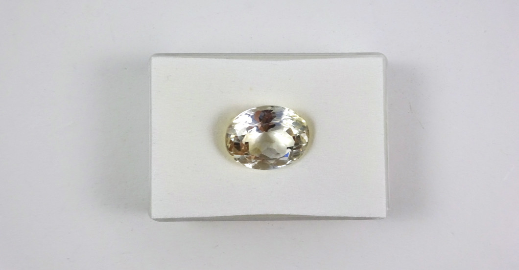 Fast weißer Citrin   Fast weißer Citrin