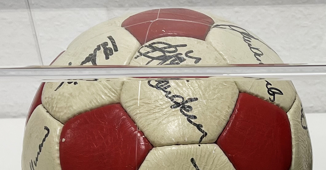 FC Bayern Bälle   FC Bayern Bälle