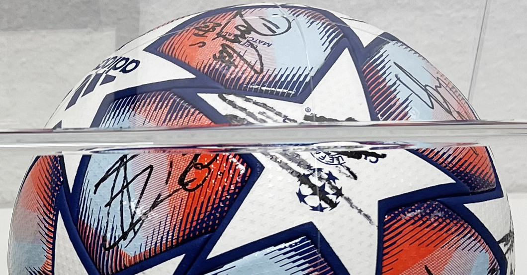 FC Bayern Bälle   FC Bayern Bälle