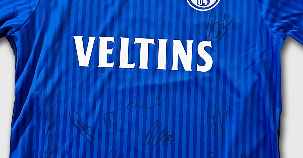 FC Schalke 04 Trikot   FC Schalke 04 Trikot