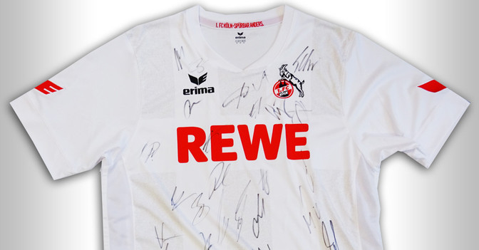 FC Trikot teamsigniert    FC Trikot teamsigniert