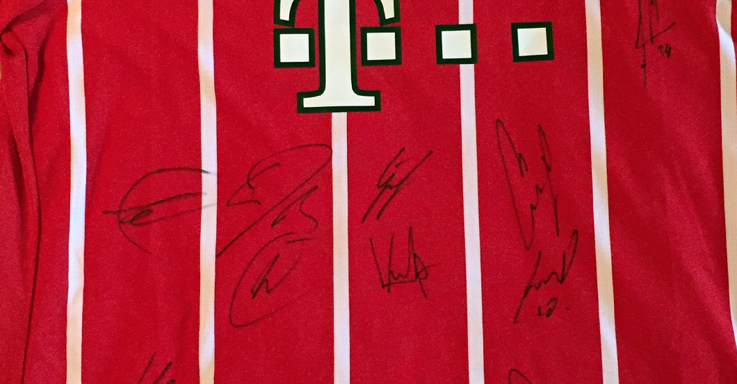 FCB Trikot aktuell   FCB Trikot aktuell