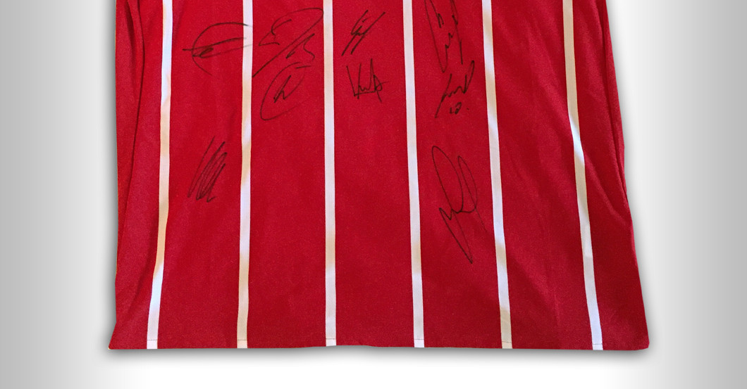 FCB Trikot aktuell   FCB Trikot aktuell